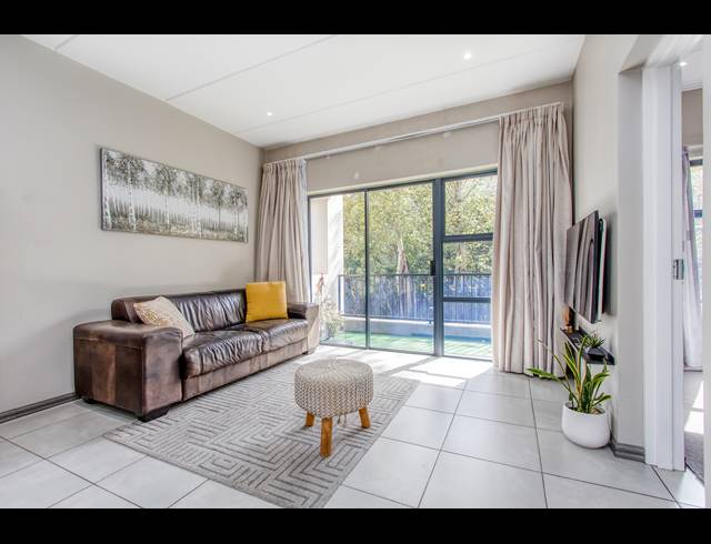 2 BEDROOM APARTMENT TO LET IN HYDE PARK
